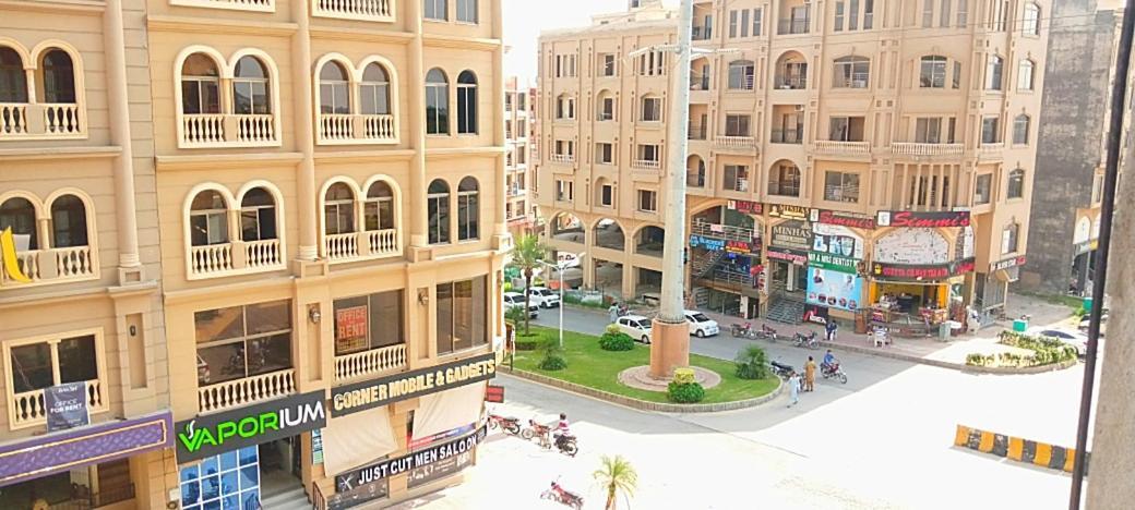 Comfortable Rental Apartments In Bahria Town Rawalpindi Luaran gambar