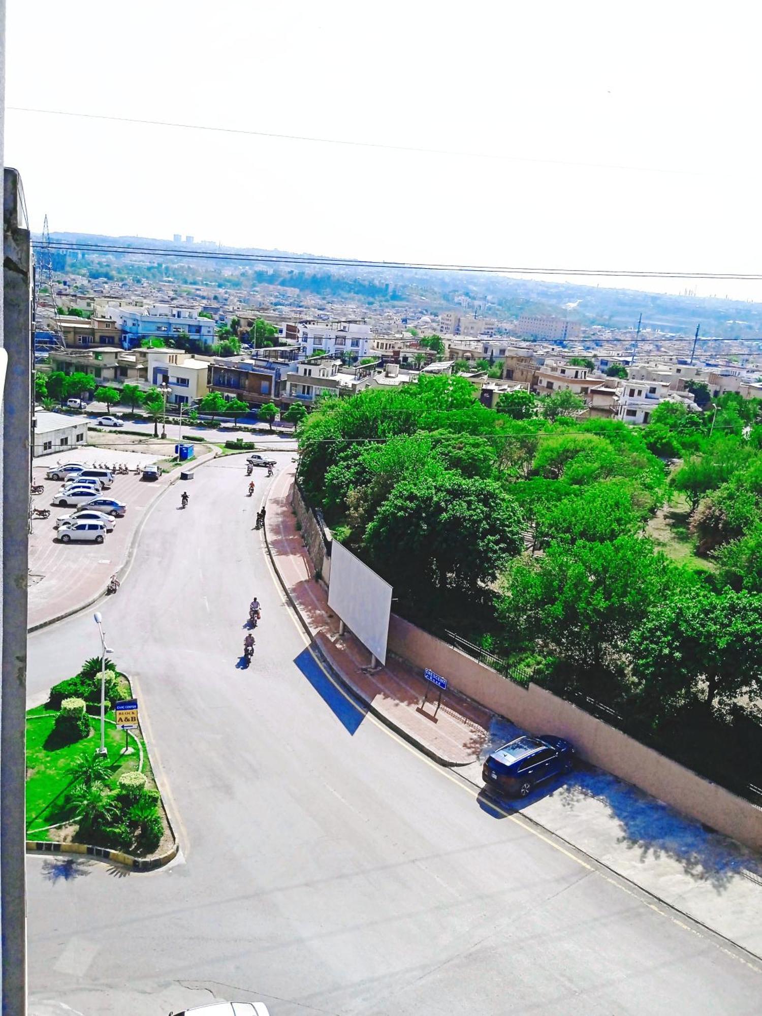Comfortable Rental Apartments In Bahria Town Rawalpindi Luaran gambar