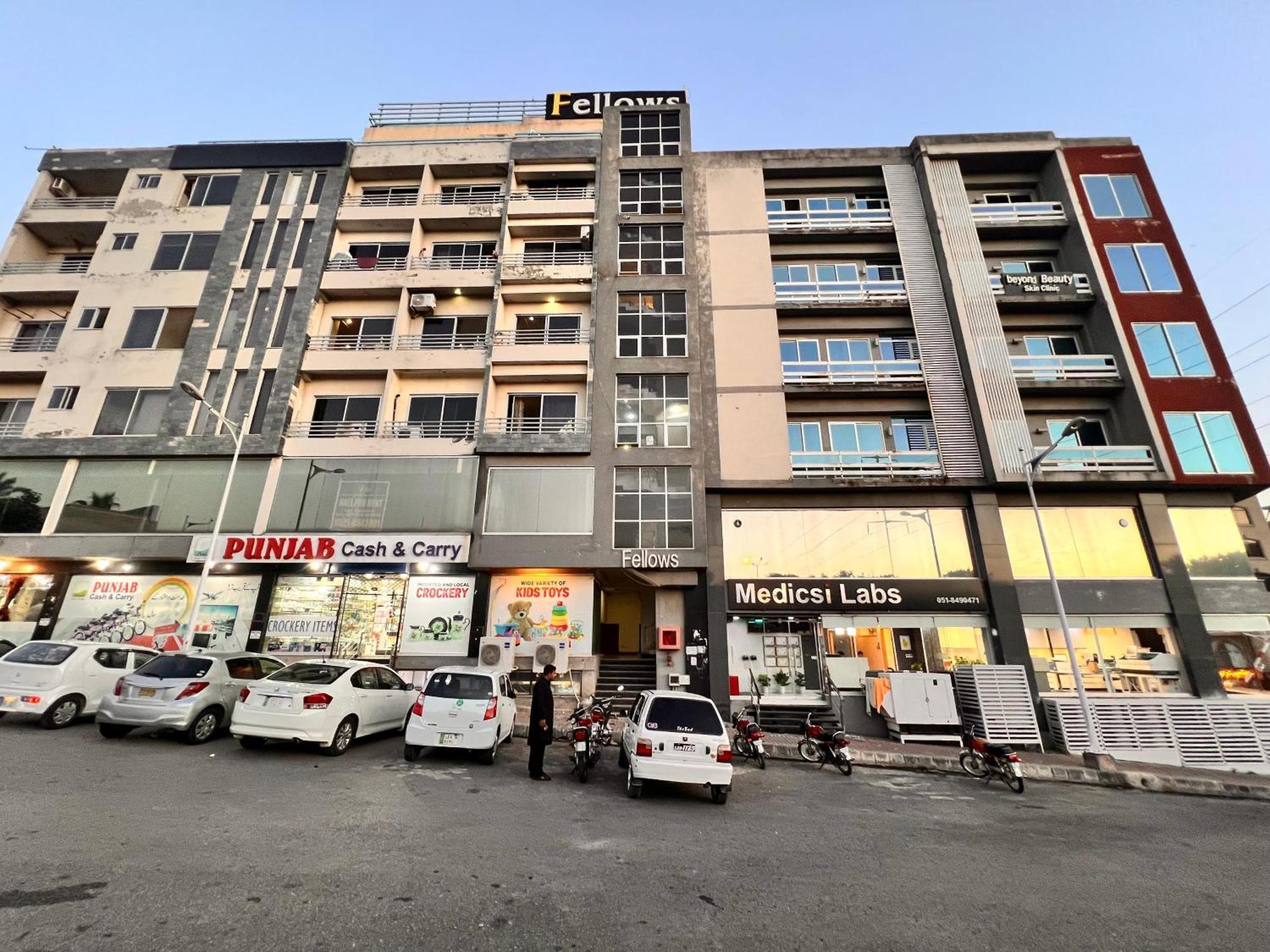 Comfortable Rental Apartments In Bahria Town Rawalpindi Luaran gambar